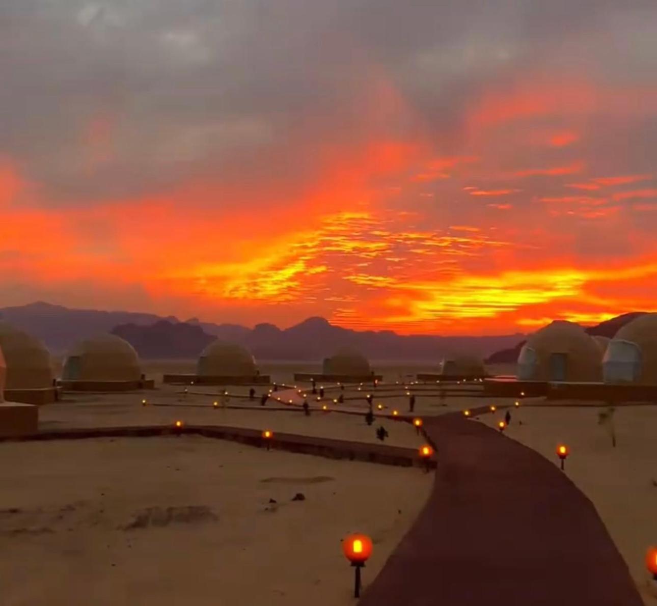 Wadi Rum Anwar Luxury Camp Ngoại thất bức ảnh