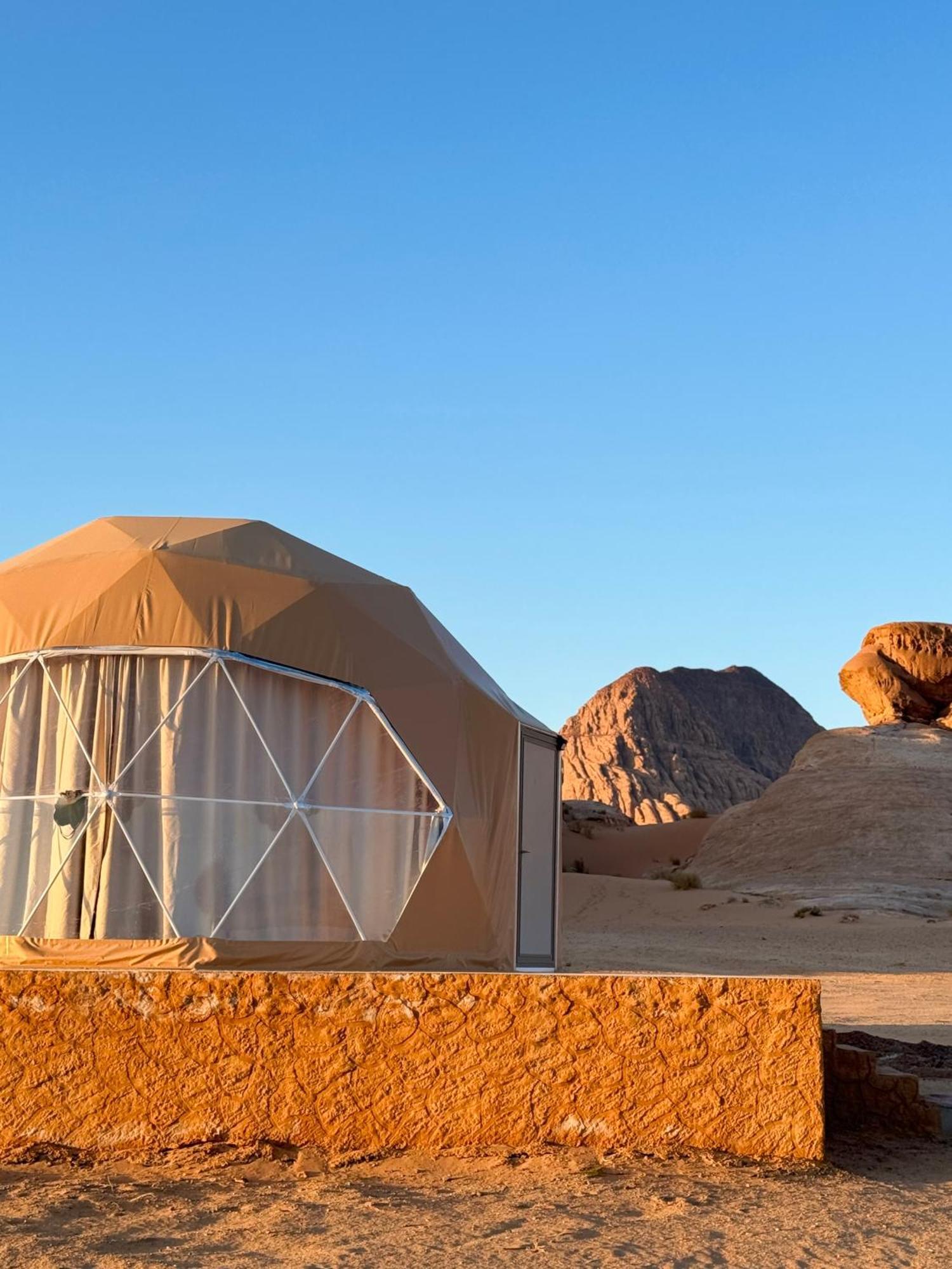 Wadi Rum Anwar Luxury Camp Ngoại thất bức ảnh